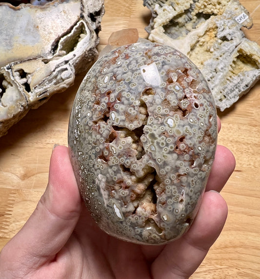 SANDY COLORED OCEAN JASPER FREEFORM WITH PINK DRUZY